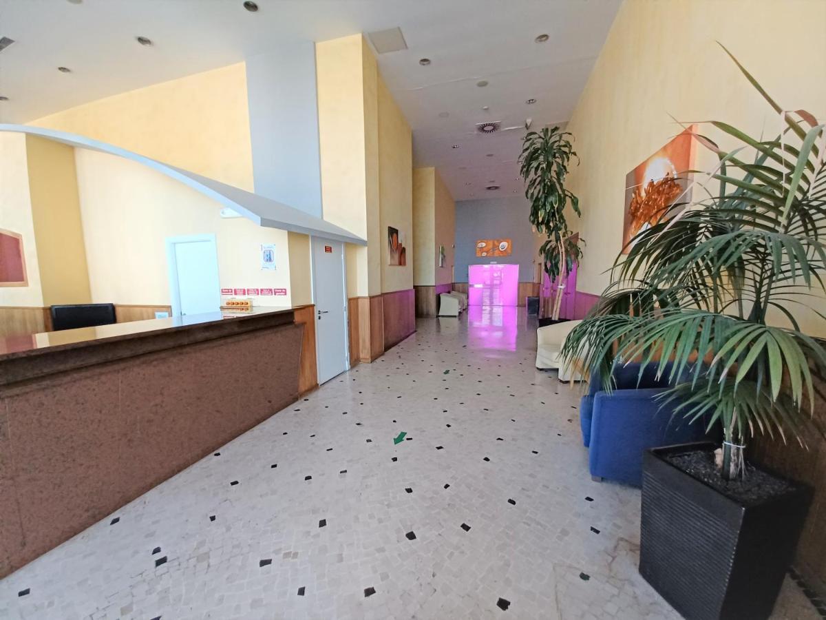 Oasis Beach Apartment Portimao Luaran gambar